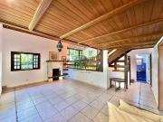 Casa para Venda/Aluguel com 3 quartos, 473 m² por R$...