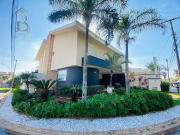 Casa para Venda/Aluguel com 3 quartos por R$ 1.800.000