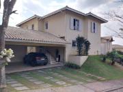 Casa para Venda/Aluguel com 4 quartos, 294 m² por R$...