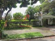Casa para Venda/Aluguel com 4 quartos, 360 m² por R$...