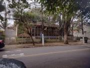 Casa para Venda/Aluguel com 4 quartos, 360 m² por R$...