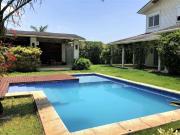 Casa para Venda/Aluguel com 4 quartos, 501 m² por R$...