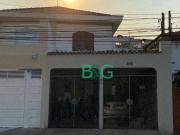 Casa para Venda/Aluguel com 5 quartos, 182 m² por R$ 650.000