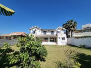 Casa para Venda/Aluguel com 6 quartos, 450 m² por R$...