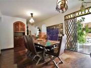 Casa para Venda/Aluguel com 6 quartos, 600 m² por R$...