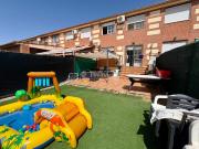 Casa pareada en venta en Alovera. Casa en venta en...