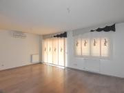 Casa pareada en venta en Alovera. Fabuloso chalet...