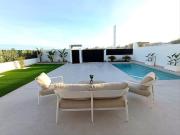 Casa pareada en venta en Benijófar. CHALET PAREADO CON...