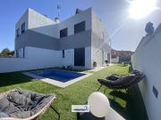 Casa pareada en venta en calle Auguste Renoir, Cambrils,...