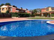 Casa pareada en venta en calle Urbanització Golf, Mont...