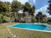 Casa pareada en venta en Castelldefels, El Poal. Una...