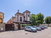 Casa pareada en venta en Dos Hermanas, El Arenal La...