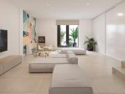 Casa pareada en venta en Estepona, Nueva Atalaya. Villa...