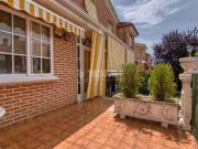 Casa pareada en venta en Laguna de Duero. Casa en venta...
