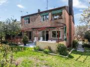 Casa pareada en venta en Madrid, Peñagrande. MAGNÍFICO...