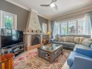 Casa pareada en venta en Marbella, Elviria. Casa Pareada...