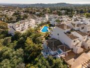 Casa pareada en venta en Marbella, Los Naranjos. Casa...
