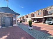 Casa pareada en venta en Móstoles, Parque Coimbra. Casa...