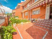 Casa pareada en venta en Parla, Pintores Ferial. Casa en...