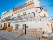 Casa pareada en venta en Sedella. Encantadora casa...