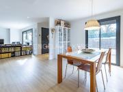 Casa pareada en venta en Terrassa, de 165 m² 3... Casa pareada en venta en Terrassa, de 165 m² 3...