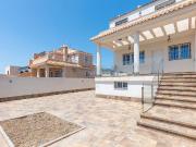 Casa pareada en venta en Torrevieja, Aguas Nuevas. Casas...