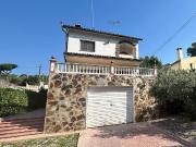 Casa pareada en venta en Vilanova del Vallès, de 330 m²...