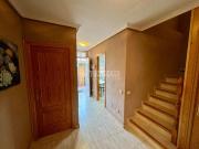 Casa pareada en venta en Villanueva de la Torre. Casa en...