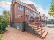 Casa pareada en venta en Villaviciosa de Odón, Centro....