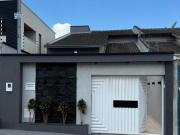 CASA PARQUE DAS FLORES Casa de Rua com 3 Quarto s por R$...