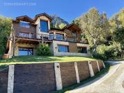 Casa Patagónica con vista al Lago y Cerro Ventana en...