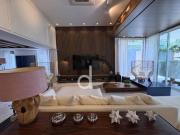 Casa pé na grama com 6 suites à venda, 360 m² por R$...