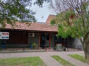 CASA PERMUTA POR DEPARTARTAMENTO ESCALADA O LANUS