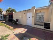 Casa PH en alquiler en Bernal Oeste