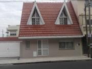 Casa PH en venta en Bernal Centro