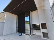 Casa plana com 03 suÃtes Ã venda no bairro Lagoa Redonda