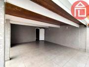 Casa plana com 3 dormitórios, 2 suítes à venda, 220 m²...