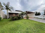 Casa plana em Condominio Fechado