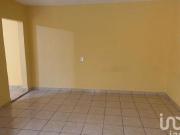 CASA PLURIFAMILIAR EN VENTA EN COLONIA SAN CARLOS...