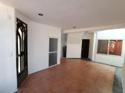 Casa por Plaza Comercial El Dorado