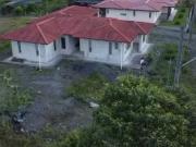 Terreno en venta con construccion en puyo