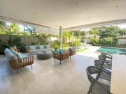 Casa Praia da Baleia 4 Dormitórios 620m²