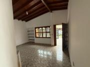 Casa primer piso en renta Calasanz