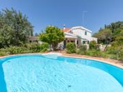 Casa principal com 4 quartos + chalé com 1 quarto em...