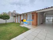 Casa próximo à praia reformado — Enseada — Guarujá