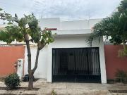 Casa Puerta del Centenario