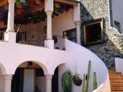 CASA QUETZAL, TEPOZTLÁN, Impresionante Casa Estilo...