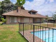 Casa Quinta con pileta excelente acceso y ubicación...