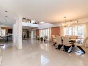 Venta Casa quinta de lujo en Barrio Parque El Trébol 9...