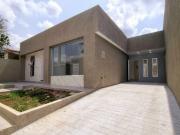 Casa Quinta de una planta en Urb. El Trigal norte, Valencia Casa Quinta de una planta en Urb. El Trigal norte, Valencia